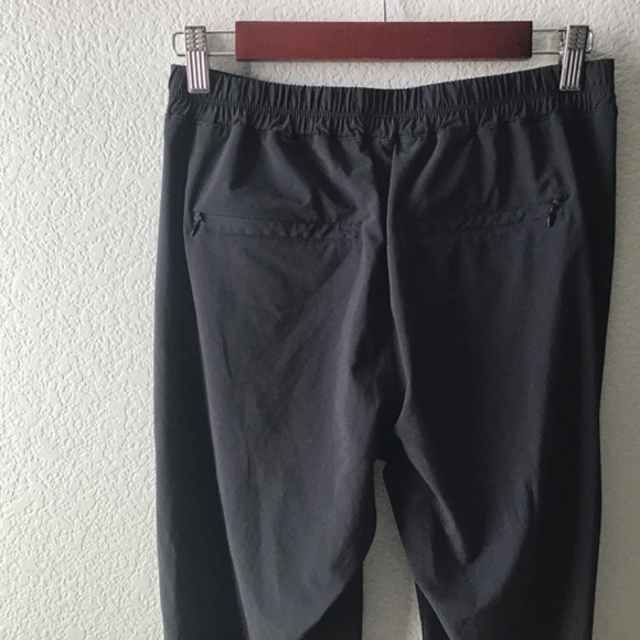 Lululemon Go Keepsake Jogger Pleated Tapered Elastic Waist Office Black Pant 6 - Picture 8 of 10